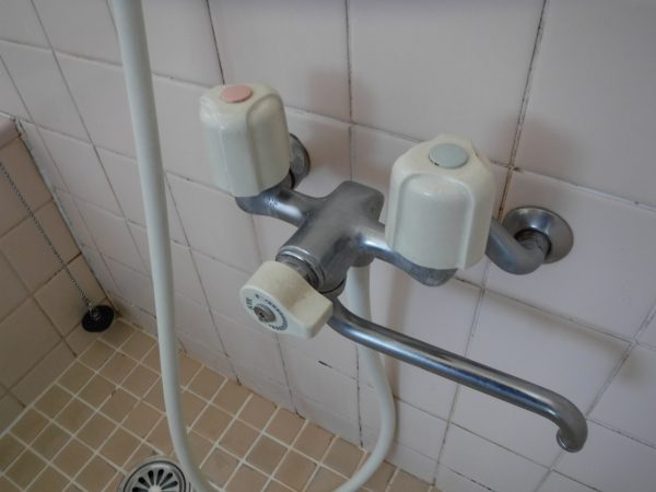 浴室シャワー混合栓