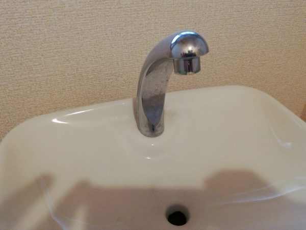 トイレ手洗い